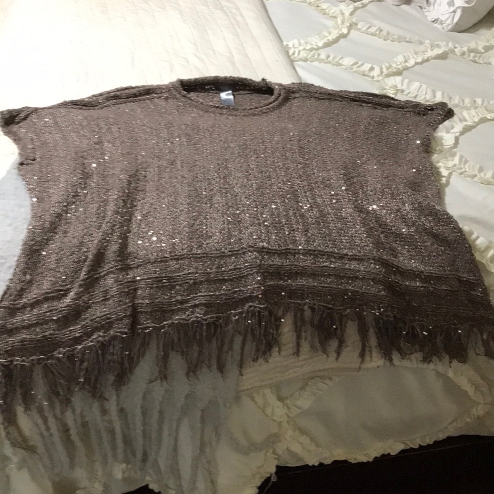 Beautiful short sleeve sweater